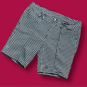 Sabrina Lauren Women’s Black & White Check Five Pocket Stretch Short Size 16W